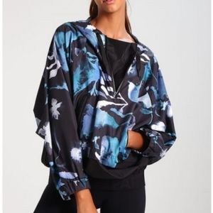 Ivy Park Clouded Floral Windbreaker Women's Size M